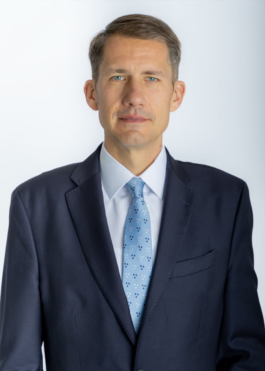 Dr. Pásztor Bálint